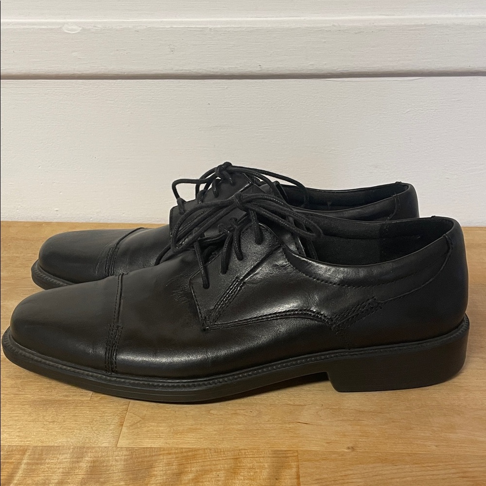 Bostonian Flexlite black leather lace up dress shoes men’s size 8
